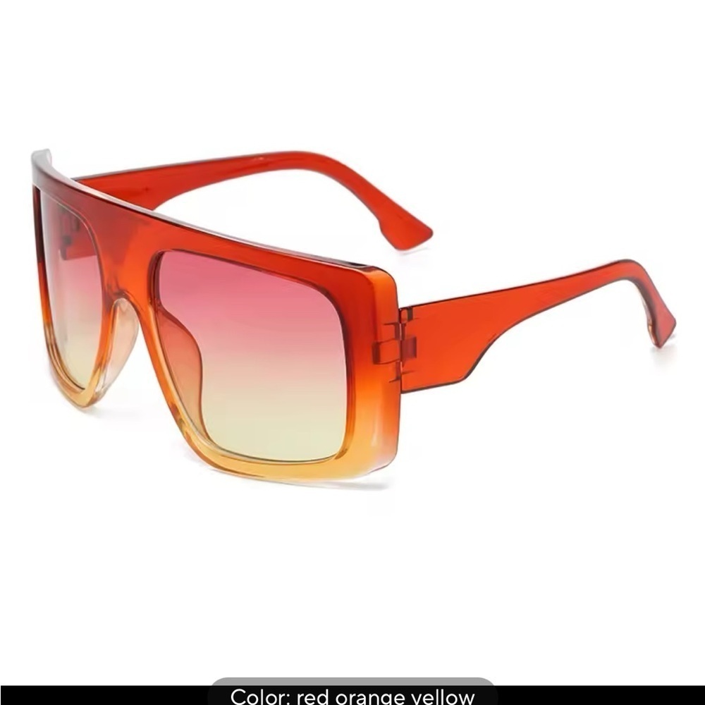 Bold Gradient Sunglasses
0330